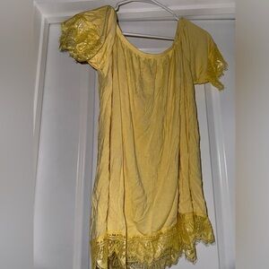 Pink Blush cute yellow tee ✨